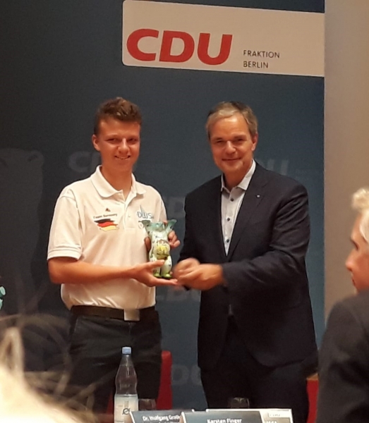 tl_files/berliner-segler-verband.de/medien/2019/Felix Kupky - Sportempfang CDU.jpg